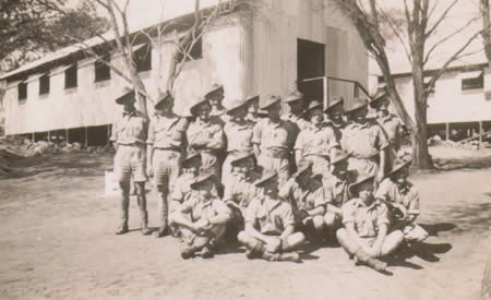 2/32nd Battalion Reinforcements, Northam Camp, 1941, in front of barrack building. Courtesy Ted Brindle